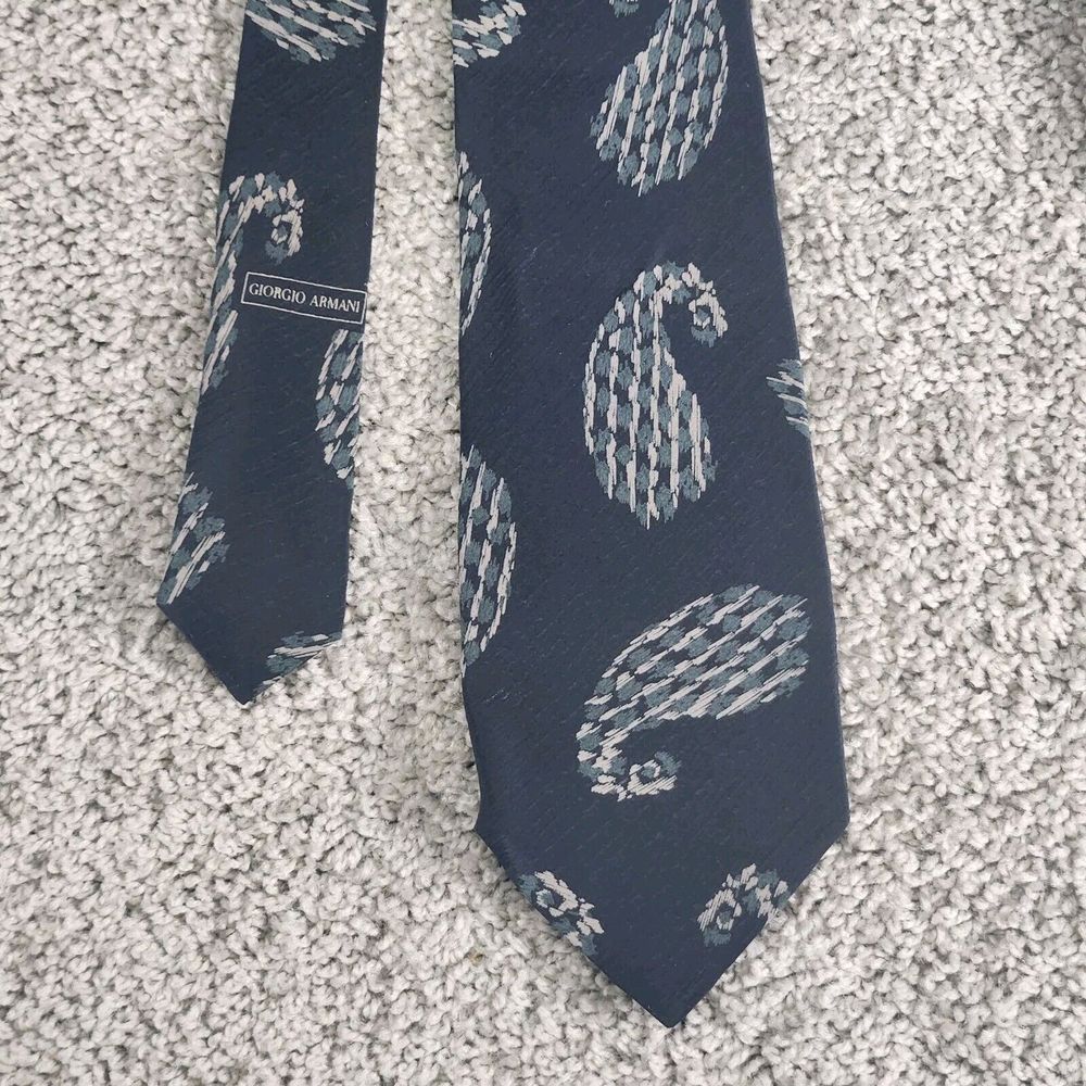 Giorgio Armani Cravette Silk Tie Navy Blue Necktie Paisley 3.5 X 55 Made Italy
